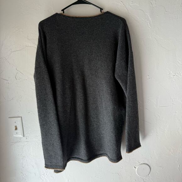 REI Cooperative Size Medium Gray Lambs Wool V Neck Long Sleeve Sweater‎ - Picture 6 of 7